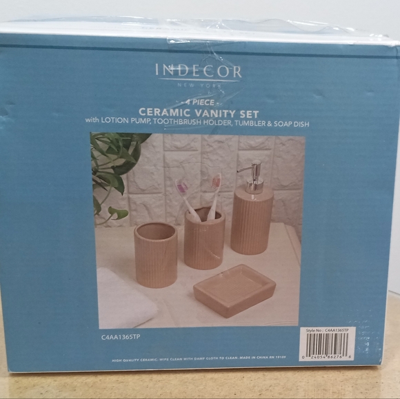 Four (4) Piece Vanity Set ~ Free Shipping ☆ NWT - Picture 2 of 6